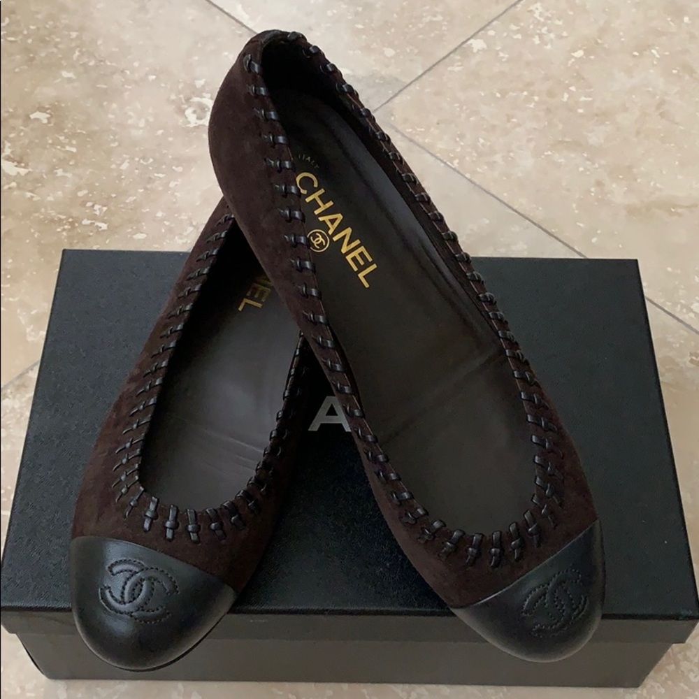 Chanel flats size 40